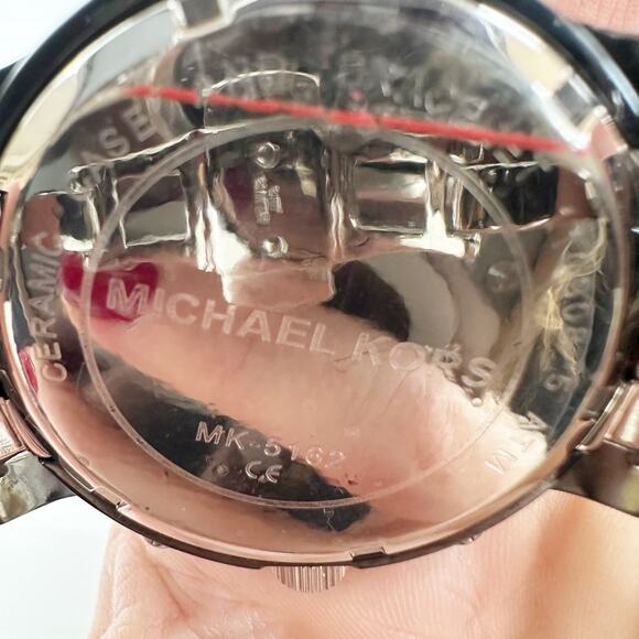 Michael Kors MK5162 Runway Chronograph Watch Black Stainless Steel - Picture 4 of 6